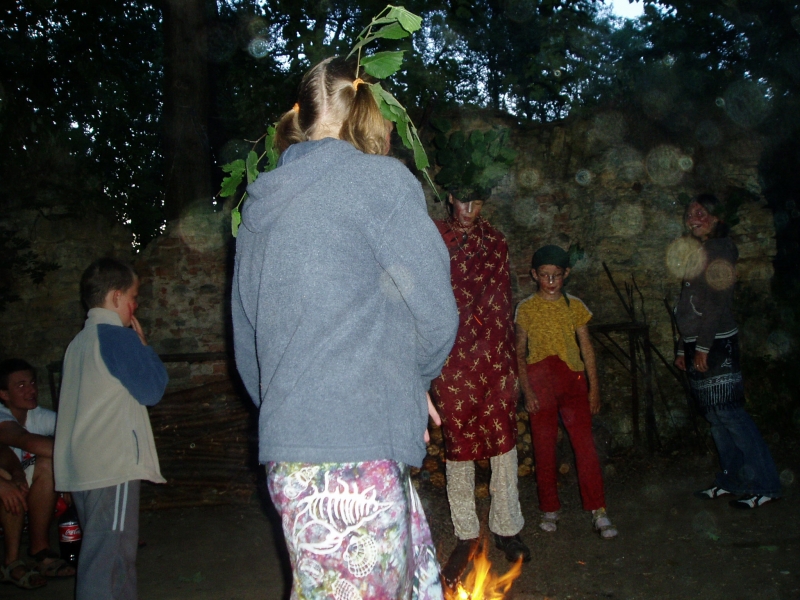 tance u ohně (3).JPG